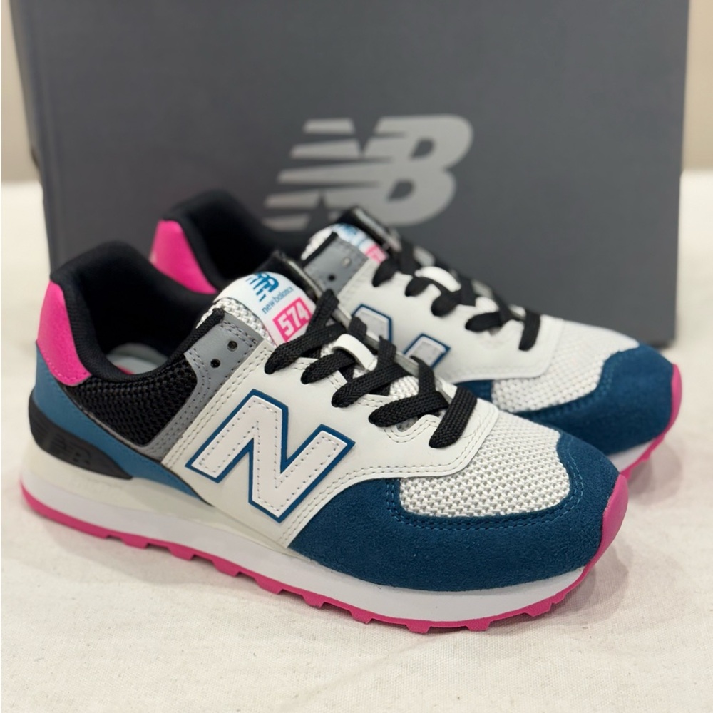 New Balance ML574PWC Men's Sneakers Color White/Blue/Pink -Suitable for Women